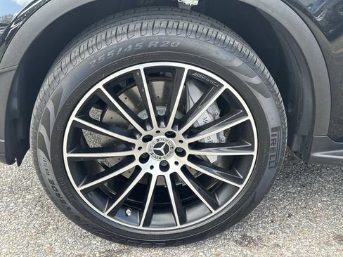 Used 2022 Mercedes-Benz GLC 300 4MATIC w/ AMG Line image 4
