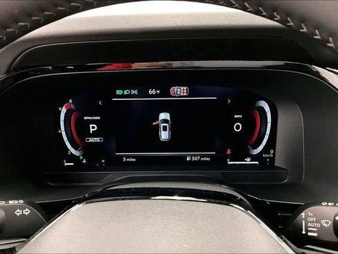 New 2026 Nissan Pathfinder Platinum AWD/4WD image 26