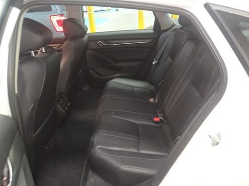 Used 2022 Honda Accord Touring image 5