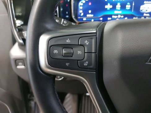 Used 2023 Chevrolet Silverado 1500 LT AWD/4WD image 15