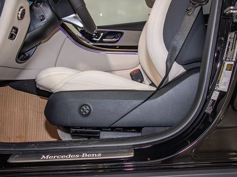 New 2026 Mercedes-Benz GLC 300 4MATIC image 15