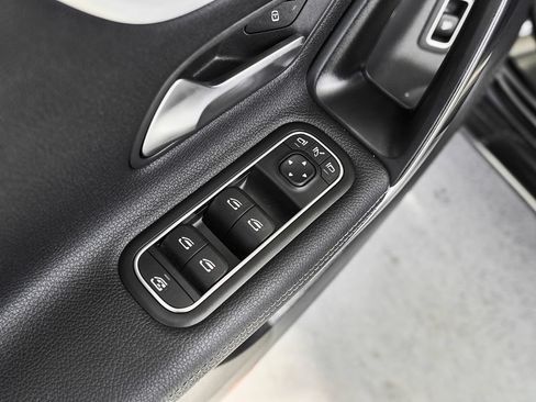 Used 2025 Mercedes-Benz CLA 250 4MATIC image 18