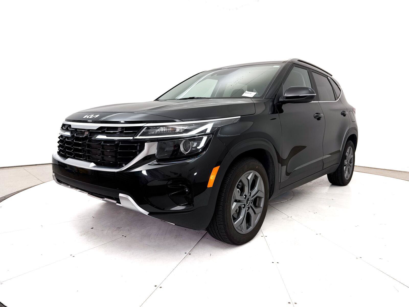 Used 2024 Kia Seltos S FWD image 15