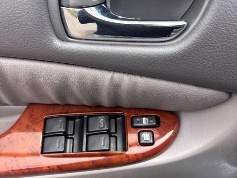 Used 2004 Toyota Sienna XLE AWD/4WD image 16