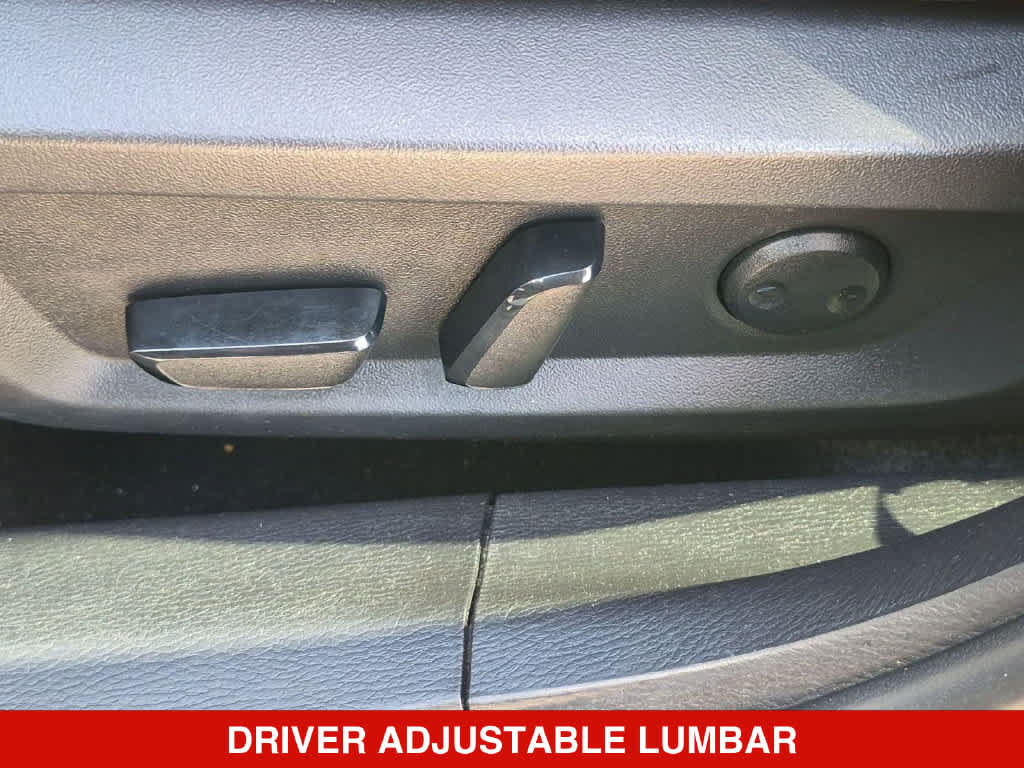 Used 2024 Mitsubishi Outlander SE AWD/4WD image 16