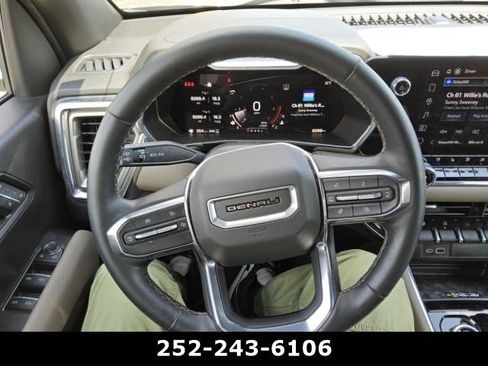 Used 2026 GMC Canyon Denali AWD/4WD image 13