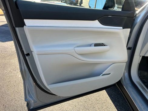 New 2025 Volvo EX90 Ultra image 12