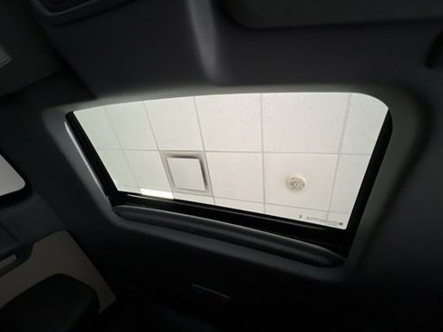 Used 2024 GMC Sierra 1500 Elevation w/ Elevation Premium Package image 39