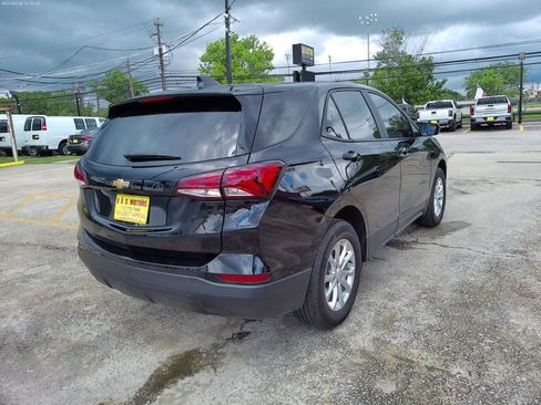 Used 2023 Chevrolet Equinox LS image 4
