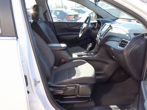 Used 2024 Chevrolet Equinox LT image 23