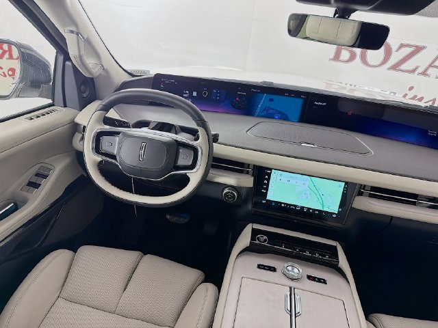 New 2026 Lincoln Navigator Reserve AWD/4WD image 24