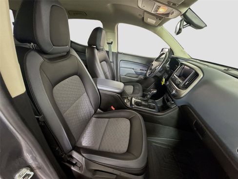 Used 2022 Chevrolet Colorado Z71 AWD/4WD image 20