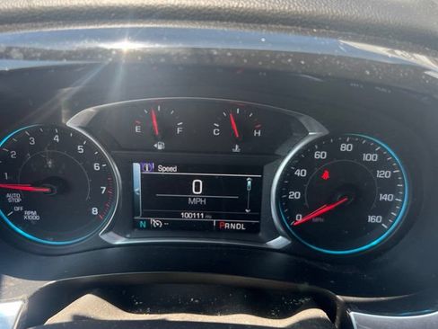Used 2018 Chevrolet Traverse LT FWD image 21