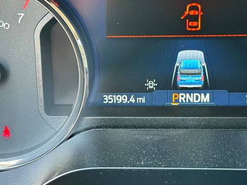 Used 2023 Ford Expedition XLT image 19