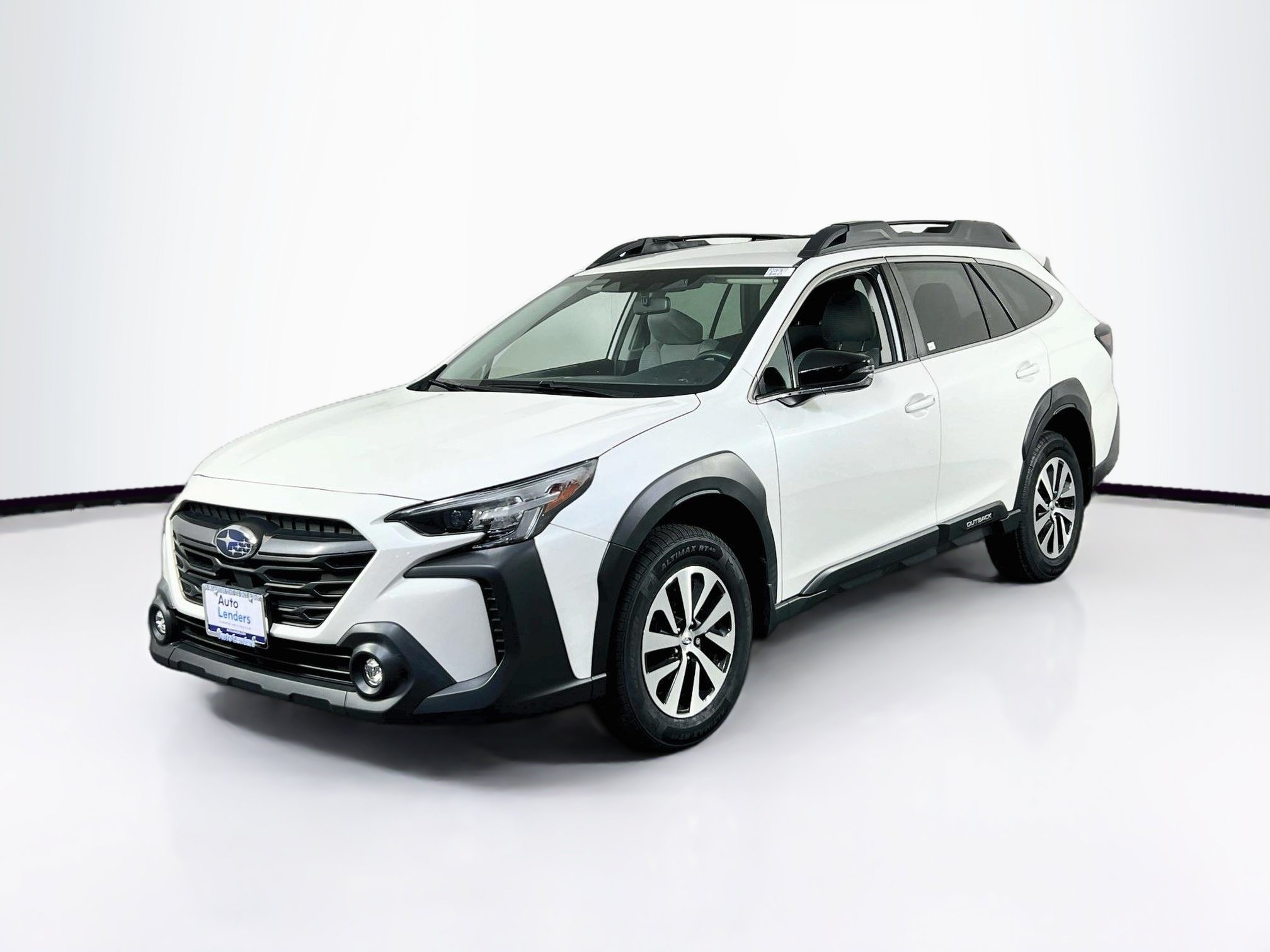 Used 2023 Subaru Outback Premium AWD/4WD image 1