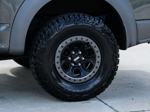 Used 2017 Ford F150 Raptor w/ Equipment Group 802A Luxury AWD/4WD image 14
