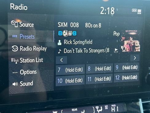 Certified 2022 Toyota Sienna XLE w/ XLE Plus Package FWD image 22