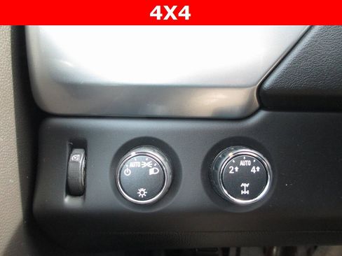 Used 2016 Chevrolet Tahoe LT image 25