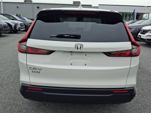 Used 2025 Honda CR-V EX image 5