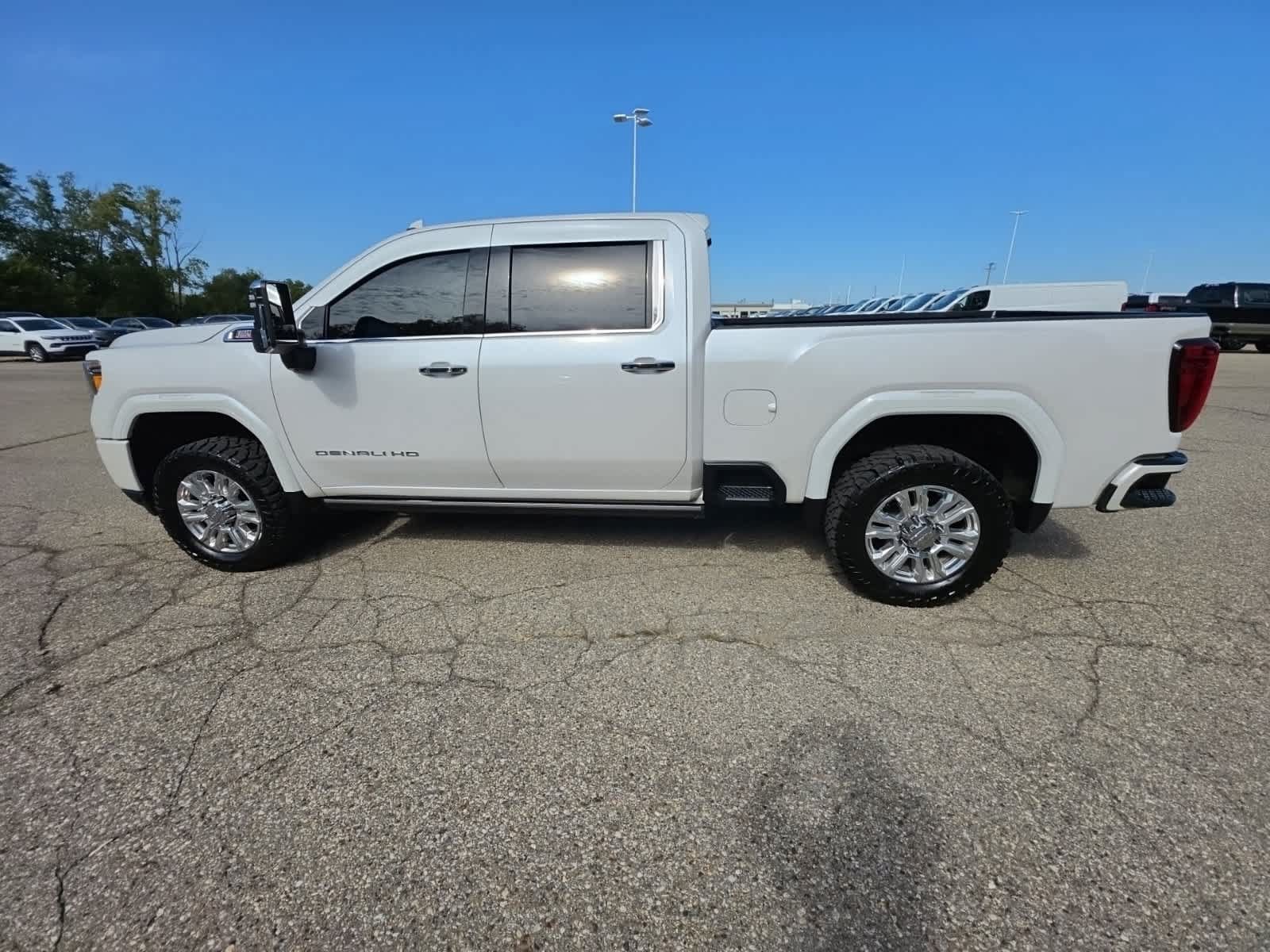 Used 2022 GMC Sierra 2500 Denali w/ Denali Ultimate Package AWD/4WD image 12