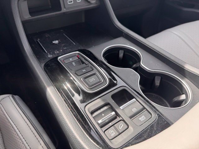 Used 2024 Honda Pilot Elite image 18