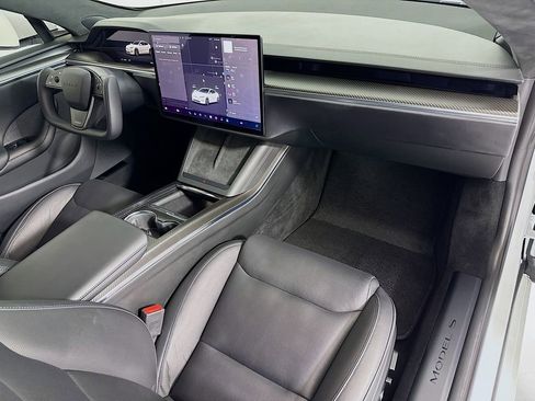 Used 2022 Tesla Model S Plaid image 18