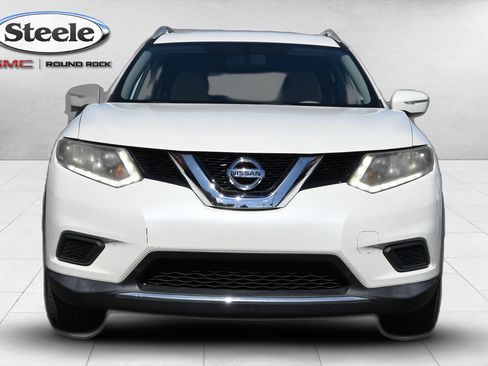 Used 2015 Nissan Rogue SV FWD image 2