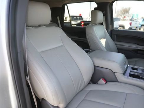 Used 2020 Ford Expedition XLT w/ Equipment Group 202A image 20