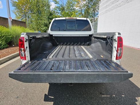 Used 2019 Nissan Frontier SV w/ Value Truck Package AWD/4WD image 10