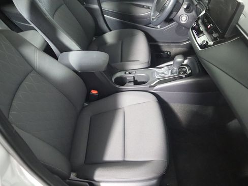 Used 2025 Toyota Corolla LE image 45