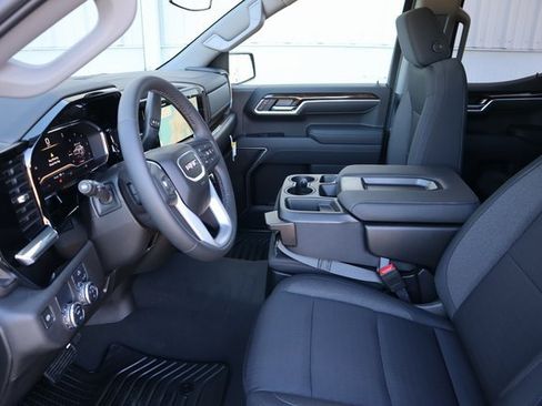 New 2025 GMC Sierra 1500 Elevation image 10