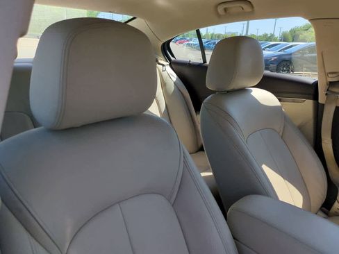 Used 2016 Buick LaCrosse Leather FWD image 7