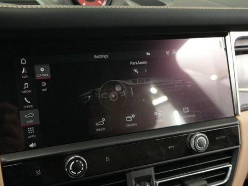 Used 2022 Porsche Macan S image 48