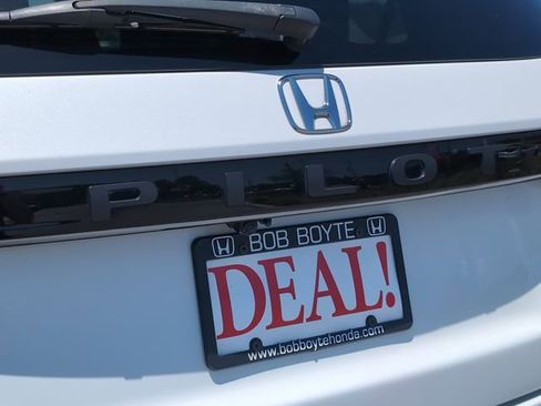 Used 2023 Honda Pilot Elite image 5