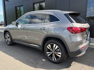 Used 2025 Mercedes-Benz GLA 250 4MATIC video 3