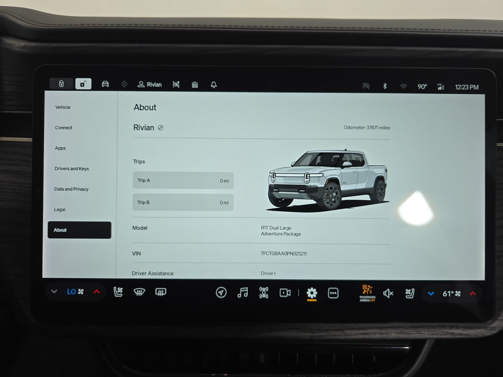 Used 2023 Rivian R1T Adventure Dual AWD/4WD image 27