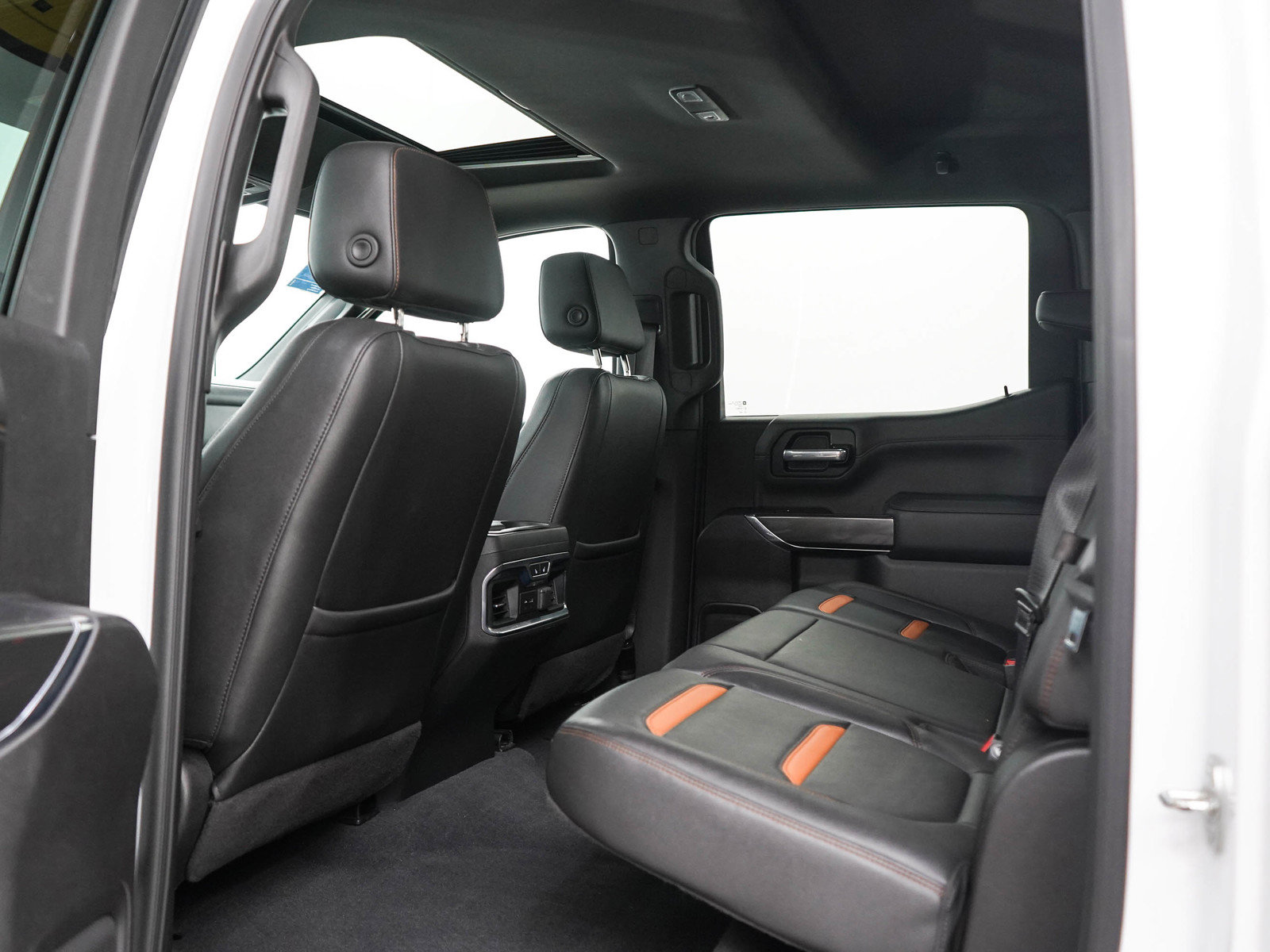 Used 2021 GMC Sierra 1500 AT4 w/ AT4 Value Package AWD/4WD image 18