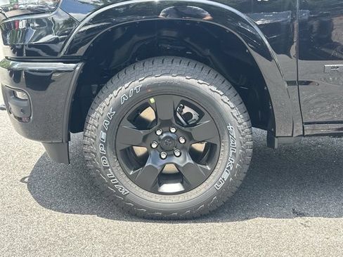 New 2026 RAM 1500 4x4 Crew Cab image 11