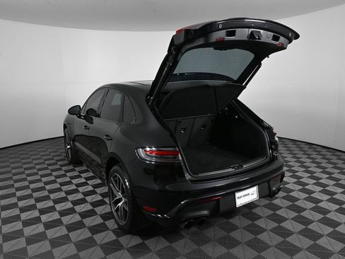 Used 2024 Porsche Macan S w/ Premium Plus Package image 30