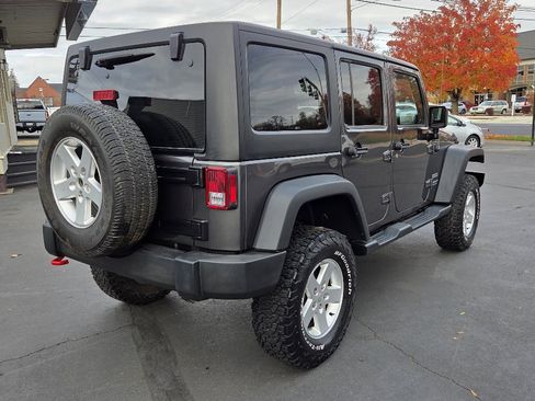 Used 2017 Jeep Wrangler Unlimited Sport w/ Quick Order Package 24S image 9