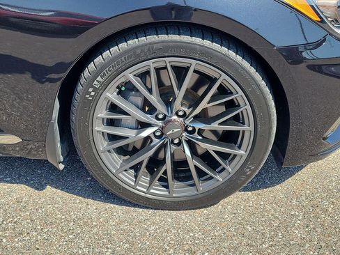 Used 2018 Genesis G80 3.3T Sport RWD image 6