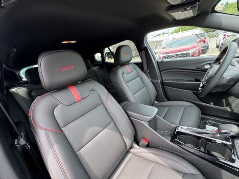 New 2026 Chevrolet Trax RS w/ Driver Confidence Package FWD image 16