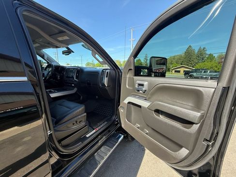 Used 2019 Chevrolet Silverado 2500 LTZ w/ LTZ Plus Package AWD/4WD image 26