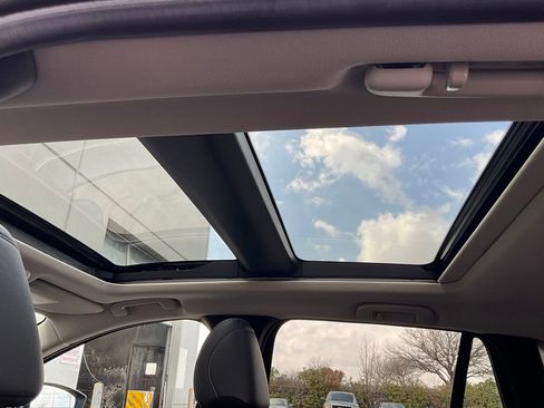 Used 2025 MAZDA CX-50 AWD 2.5 S w/ Premium Package image 19