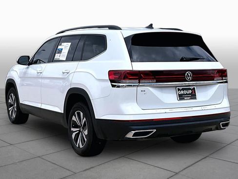 Used 2024 Volkswagen Atlas SE FWD image 11