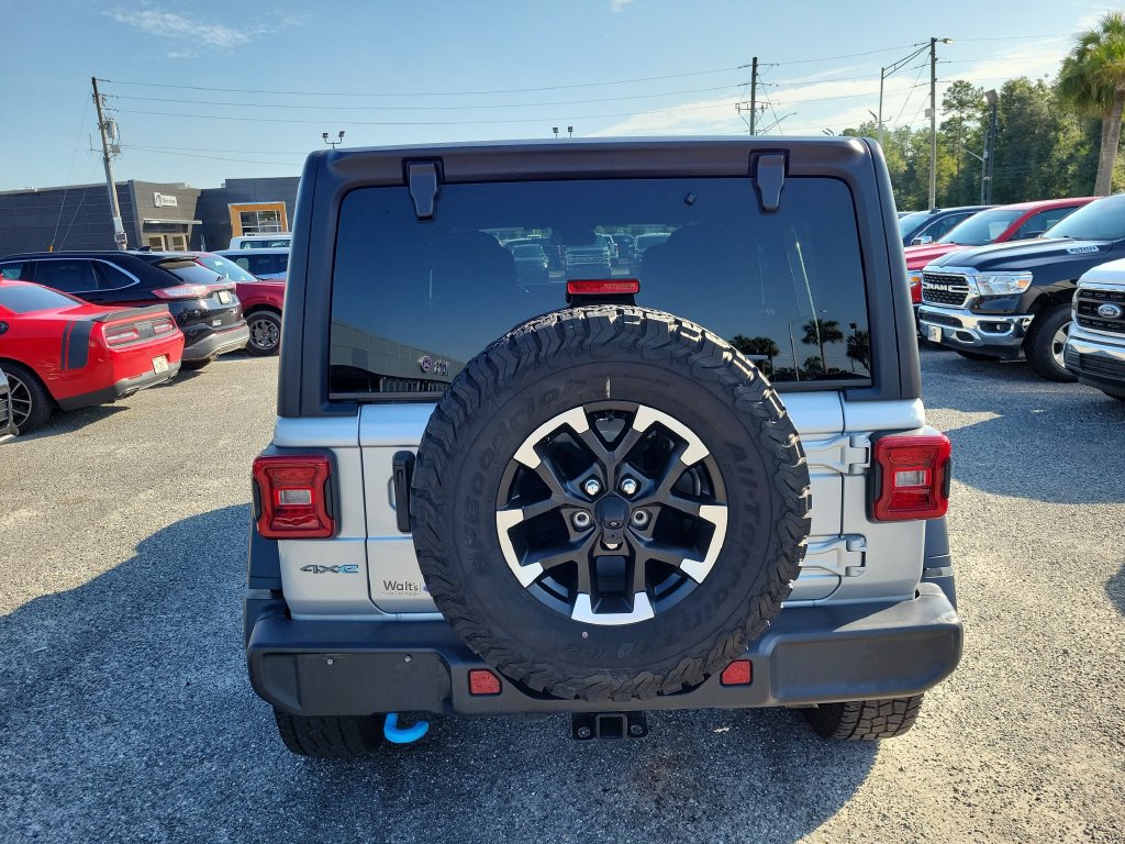 Used 2024 Jeep Wrangler Unlimited Rubicon 4xe AWD/4WD image 10