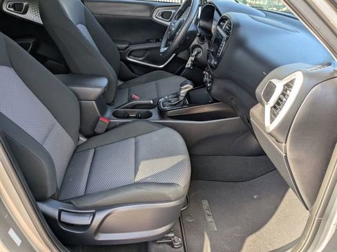 Used 2023 Kia Soul LX w/ Option Group 015 image 30