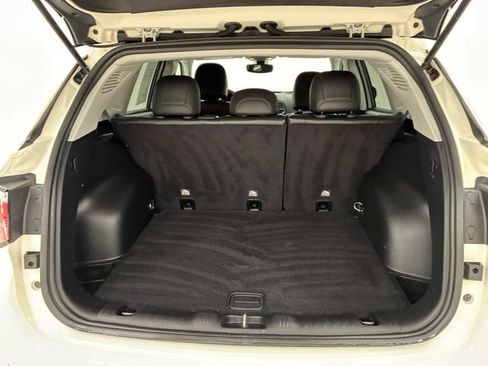 Used 2019 Jeep Compass Latitude w/ Popular Equipment Group AWD/4WD image 17