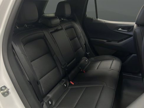 New 2026 Chevrolet Equinox LT w/ Convenience Package II AWD/4WD image 25