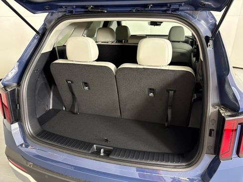 New 2026 Kia Sorento S w/ S Panoramic Sunroof Package FWD image 21